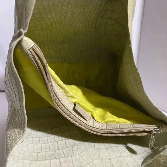 Furla beige embossed leather satchel handbag - Picture 5 of 13